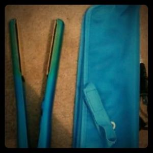 Hair straightener and case